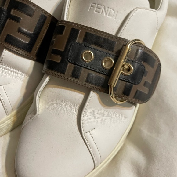 FENDI signature slip on sneakers - Picture 3 of 5